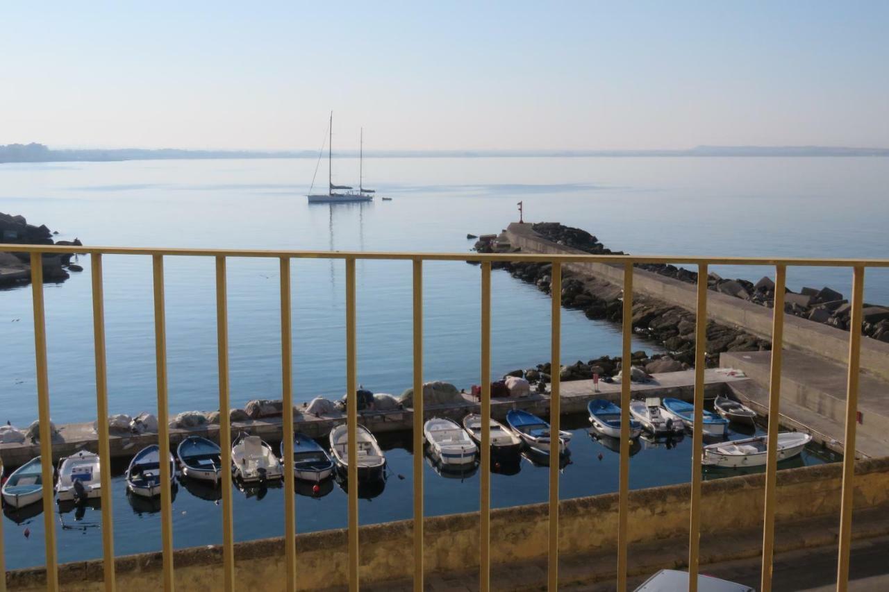 غالّيبولي Palazzo De Tomasi B&B المظهر الخارجي الصورة